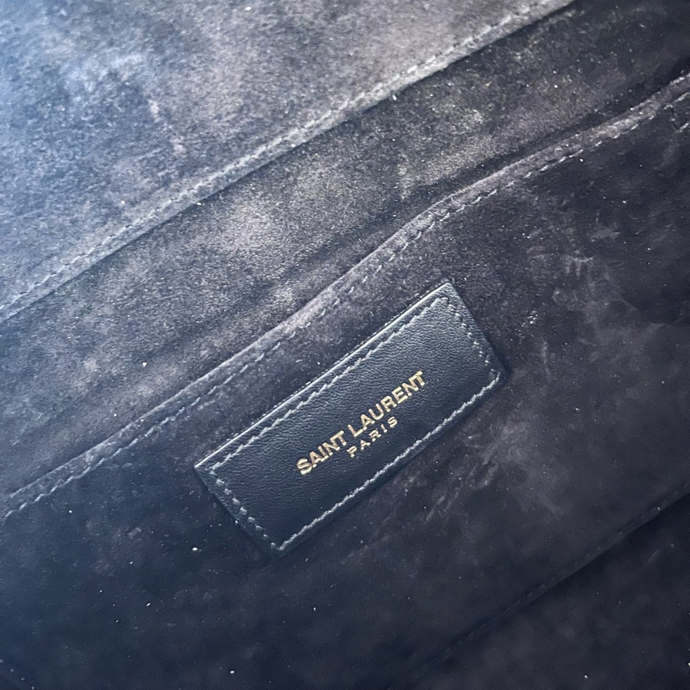 Black Y-Accented YSL Clutch - Picture 14 of 17